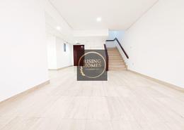 Apartment - 5 bedrooms - 4 bathrooms for rent in Royal Tower - Hamdan Street - Abu Dhabi