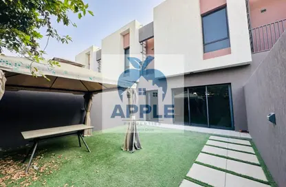 تاون هاوس - 2 غرف نوم - 4 حمامات للايجار في سراب 2 - الجادة - الشارقة