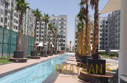 صورة لـ حوض سباحة شقة - غرفة نوم - 1 حمام للبيع في لاونز لدانوب - المدينة الدولية - دبي ، صورة رقم 1