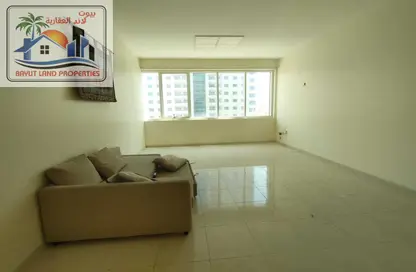 Apartment - 2 Bedrooms - 2 Bathrooms for rent in Al Khan Lagoon - Al Khan - Sharjah