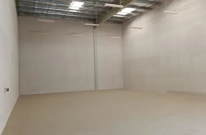 Warehouse - Studio - 1 Bathroom for rent in Dubai Investment Park 1 (DIP 1) - Dubai Investment Park (DIP) - Dubai