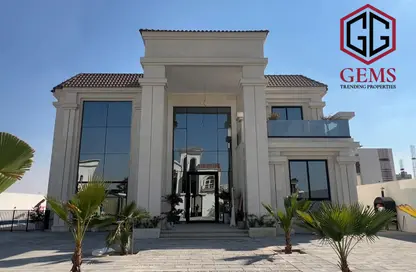 Villa - 4 Bedrooms - 5 Bathrooms for rent in Al Aweer 1 - Al Aweer - Dubai Villa - 4 Bedrooms - 5 Bathrooms for rent in Al Aweer 1 - Al Aweer - Dubai
