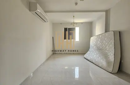 Apartment - 1 Bedroom - 1 Bathroom for rent in Hoshi 1 - Hoshi - Al Badie - Sharjah