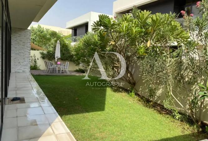 15711000 - صورة العقار 2