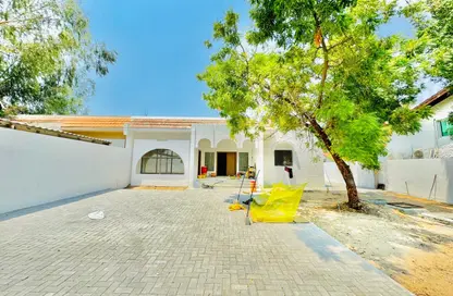 Villa - 3 Bedrooms - 3 Bathrooms for rent in Al Falaj - Al Riqqa - Sharjah