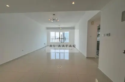 Apartment - 2 Bedrooms - 3 Bathrooms for rent in Al Majaz 1 - Al Majaz - Sharjah