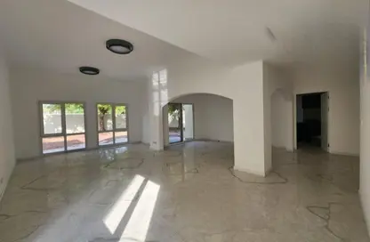 Villa - 5 Bedrooms - 5 Bathrooms for rent in Meadows 9 - Meadows - Dubai
