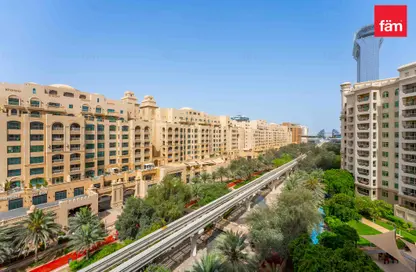 Apartment - 2 Bedrooms - 3 Bathrooms for rent in Al Hallawi - Shoreline Apartments - Palm Jumeirah - Dubai