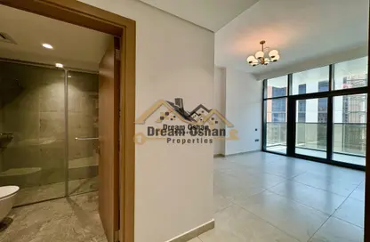 Apartment - 1 Bedroom - 2 Bathrooms for rent in Sama Al Jaddaf - Al Jaddaf - Dubai