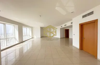 Apartment - 3 Bedrooms - 4 Bathrooms for rent in Fairmont Hotel - Sheikh Zayed Road - Dubai
