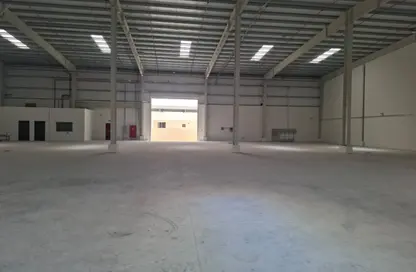 Warehouse - Studio - 1 Bathroom for rent in Umm Al Thuoob - Umm Al Quwain