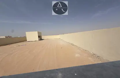 أرض - استوديو للايجار في آلصجعه - الشارقة