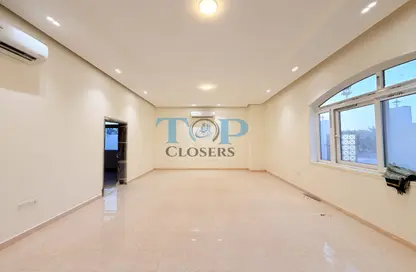 Villa - 4 Bedrooms - 6 Bathrooms for rent in Al Bateen - Al Ain