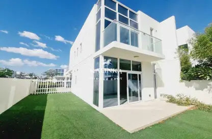 Townhouse - 3 Bedrooms for rent in Centaury - The Roots DAMAC Hills 2 - Damac Hills 2 - Dubai