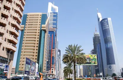 مكتب - استوديو - 1 حمام للايجار في بلو تاور - شارع الشيخ زايد - دبي
