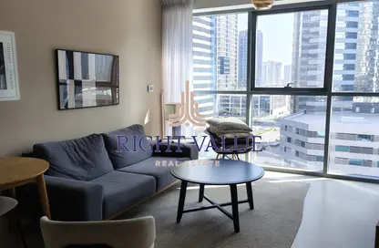 Apartment - 1 Bedroom - 2 Bathrooms for rent in Bellevue Towers - Downtown Dubai - Dubai