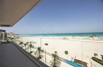 شقة - 3 غرف نوم - 4 حمامات للايجار في ممشى السعديات - منطقة السعديات الثقافية - جزيرة السعديات - أبوظبي