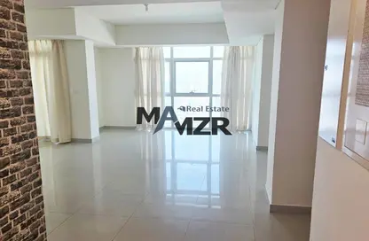 Apartment - 3 Bedrooms - 4 Bathrooms for rent in Tala Tower - Marina Square - Al Reem Island - Abu Dhabi