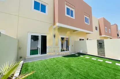 Villa - 2 Bedrooms - 4 Bathrooms for sale in Amaranta - Villanova - Dubai Land - Dubai