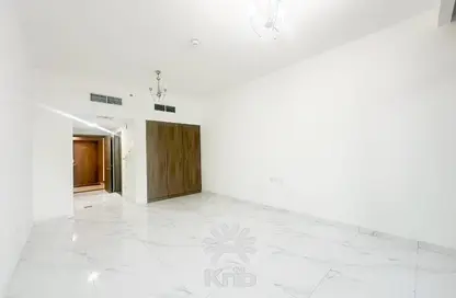 شقة - 1 حمام للايجار في بحيرات سيرينيتي 5 - قرية الجميرا سركل - دبي