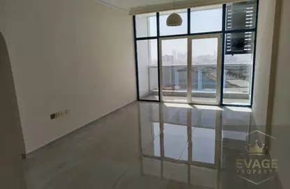 Apartment - 2 Bedrooms - 2 Bathrooms for rent in Gate Tower 1 - Musheiref - Ajman