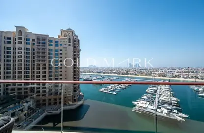 Apartment - 2 Bedrooms - 3 Bathrooms for sale in Emerald - Tiara Residences - Palm Jumeirah - Dubai