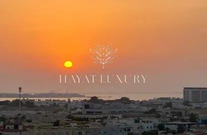 Apartment - 1 Bedroom - 1 Bathroom for rent in Oasis 1 - Jumeirah Garden City - Al Satwa - Dubai