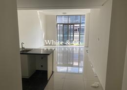 Apartment - 2 bedrooms - 4 bathrooms for rent in Golf Horizon Tower B - Golf Horizon - DAMAC Hills - Dubai