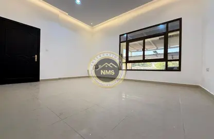 Apartment - Studio - 1 Bathroom for rent in Rawdhat - Airport Road - Abu Dhabi