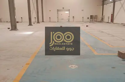 مستودع - استوديو - 1 حمام للايجار في أم الثعوب - أم القيوين