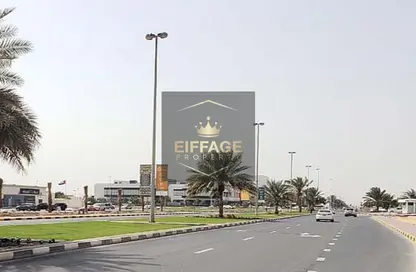عمارة بالكامل - استوديو - 8 حمامات للبيع في مجمع مويلح - تجارية مويلح - الشارقة