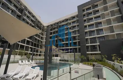 Apartment - 2 Bedrooms - 2 Bathrooms for rent in The Gate - Masdar City - Abu Dhabi