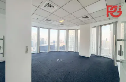 Office Space - Studio - 1 Bathroom for rent in The Binary Tower - Business Bay - Dubai