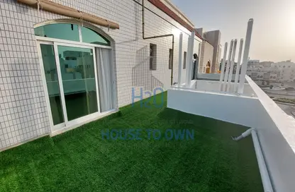 Apartment - 4 Bedrooms - 5 Bathrooms for rent in Mariam Khalifa building - Al Manhal - Abu Dhabi