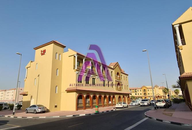 شقة - غرفة نوم - 2 حمامات للايجار في اس 10 - طراز أسباني - المدينة الدولية - دبي