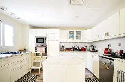 Villa - 4 Bedrooms - 4 Bathrooms for rent in Zulal 2 - Zulal - The Lakes - Dubai