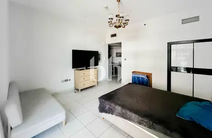 Apartment - Studio - 1 Bathroom for rent in Glitz 2 - Glitz - Dubai Studio City - Dubai