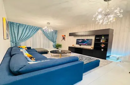 Apartment - 1 Bedroom - 2 Bathrooms for rent in Al Khan Lagoon Tower - Al Khan Lagoon - Al Khan - Sharjah