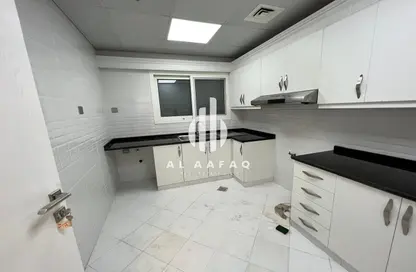 Apartment - 2 Bedrooms - 3 Bathrooms for rent in Al Khan Corniche - Al Khan - Sharjah