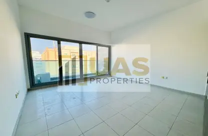 Apartment - 1 Bedroom - 3 Bathrooms for rent in Al Karama - Dubai