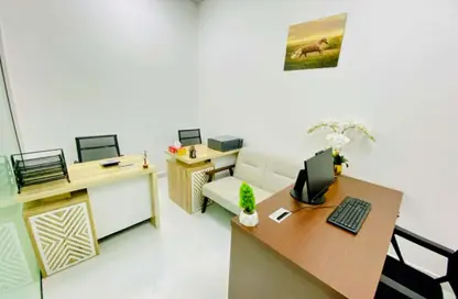 Office Space - Studio - 1 Bathroom for rent in Red Avenue - Al Garhoud - Dubai