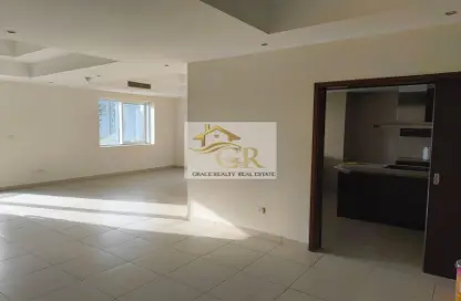 Apartment - 3 Bedrooms - 4 Bathrooms for rent in Bin Hendi Tower - Mankhool - Bur Dubai - Dubai