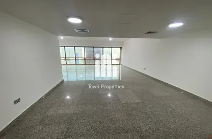 Duplex - 4 Bedrooms - 4 Bathrooms for rent in Corniche Road - Abu Dhabi