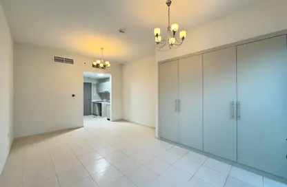 شقة - 1 حمام للبيع في سكاي كورتس تاور F - أبراج سكاي كورتس - دبي لاند - دبي