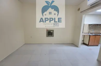 Apartment - Studio - 1 Bathroom for rent in Muwailih Building - Muwaileh - Sharjah