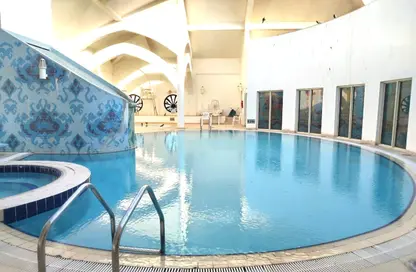 Apartment - 2 Bedrooms - 3 Bathrooms for rent in Hamdan Street - Abu Dhabi