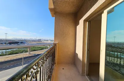 شقة - 2 غرف نوم - 2 حمامات للايجار في بناية مويليح 3 - مويلح - الشارقة