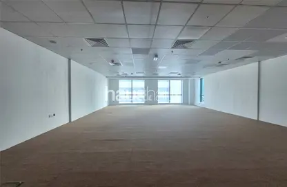 Office Space - Studio for rent in The Regal Tower - Business Bay - Dubai