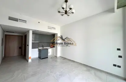Apartment - Studio - 1 Bathroom for rent in Dome Tower - Al Jaddaf - Dubai
