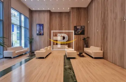 Living Room image for: Apartment - 3 Bedrooms - 3 Bathrooms for rent in Meera - Al Habtoor City - Business Bay - Dubai, Image 1